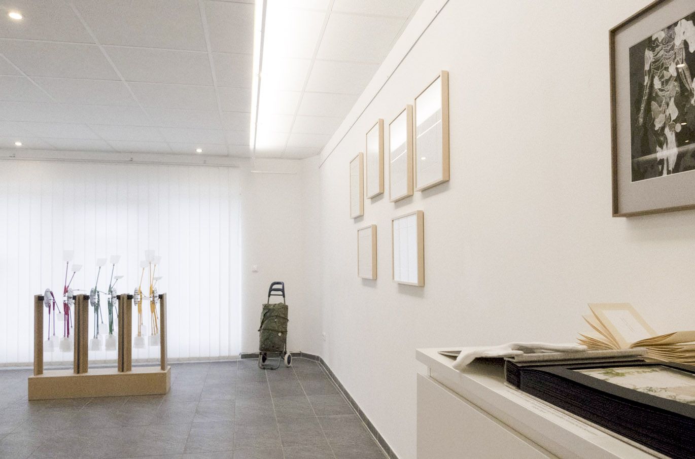 Foto von der Buchpräsentation „Die Wilden ...“ von Sonja Karle in der Ausstellung WEG, Kulturwerkstatt Kircheib, 2022. Foto von der Buchpräsentation „Die Wilden ...“ von Sonja Karle in der Ausstellung WEG, Kulturwerkstatt Kircheib, 2022.